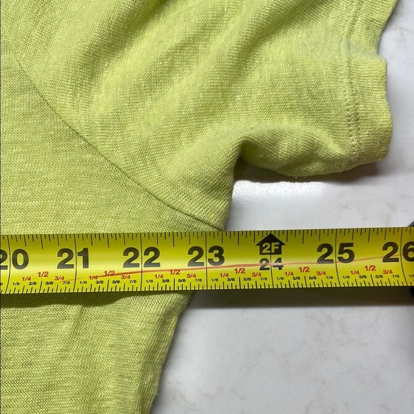 Chico’s Shimmer Linen Tee | Lime Green | Short Sleeve Relaxed Top Size 3 (XL/16) - Picture 5 of 6